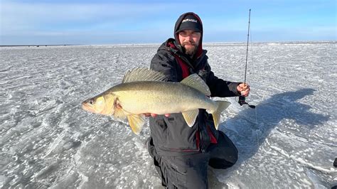 Red Lake Walleye Fishing EARLY ICE YouTube