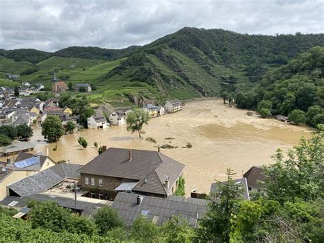 Flut Zukunft Mittelahr Wiederaufbau Dernau Rech Mayschoß