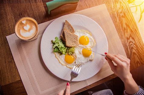 Día Del Huevo Cuántos Puedo Comer Al Día Sus Beneficios Y Distintas