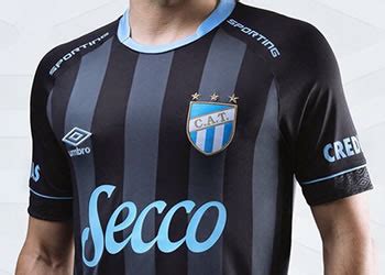 Camiseta Celeste Umbro De Nacional