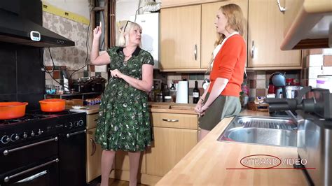 Free Bare Bottom Porn Videos XHamster