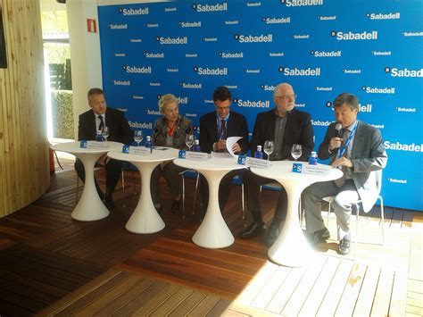 Manos Unidas Receptora Del Ace Solidariodel Banco Sabadell Ong