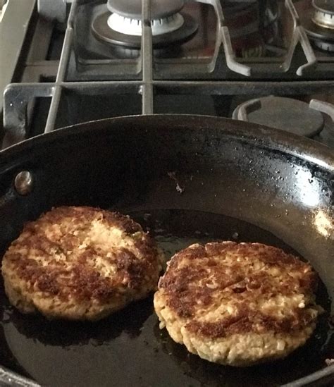 Simple Salmon Burgers With Slaw Heather Mangieri Nutrition