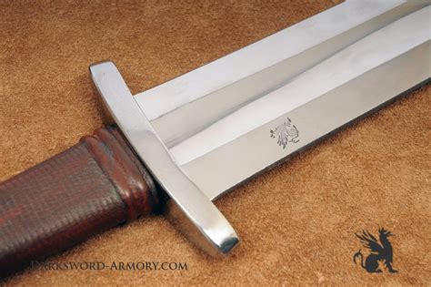 5 Lobe Viking Sword 1540 Darksword Armory