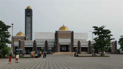 Fasilitas Masjid Namira Lamongan