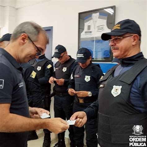 Guardas Municipais De Volta Redonda Recebem Carteira De Porte De Arma