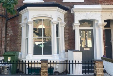 Bath stone bay window renovation, London - London Stonemasonry