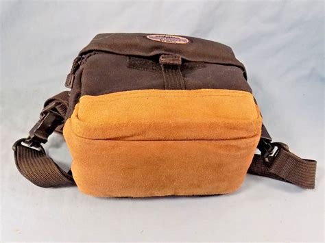 Ryka Camera Bag Carry Shoulder Strap Belt Loop Suede Bottom Bear