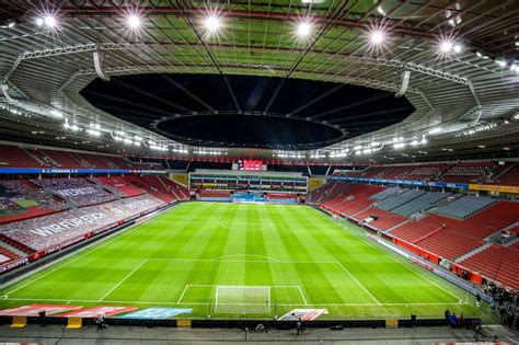 Бай Арена Football stadiums