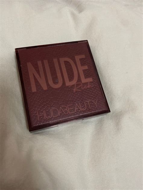 HUDA BEAUTY Rich Nude Obsession Genuine Beauty Personal Care Face