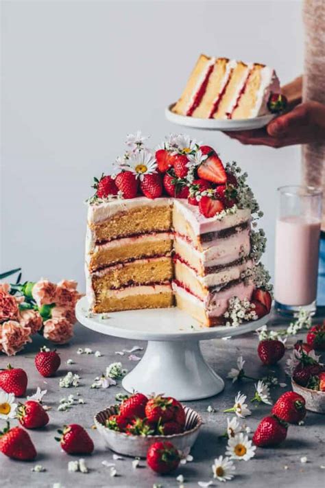 Strawberry Cream Naked Cake Recipe Bianca Zapatka Recipes