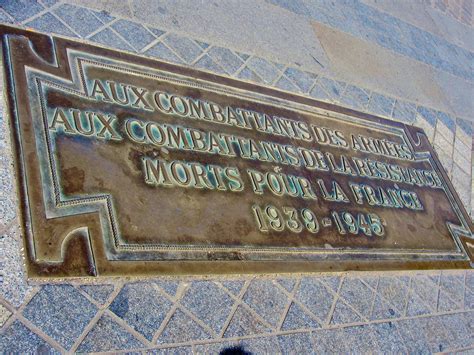 Arc De Triomphe Paris France Plaque On The Floor Of The Flickr