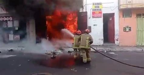 Dantesco Incendio Consume Local Que Vende Pl Stico Huacho Radio