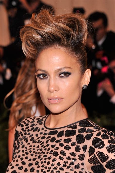 Jennifer Lopez S Most Iconic Red Carpet Beauty Moments Peinados