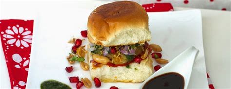 Dabeli Recipe | How to make Dabeli Recipe at Home (Quick & Easy)