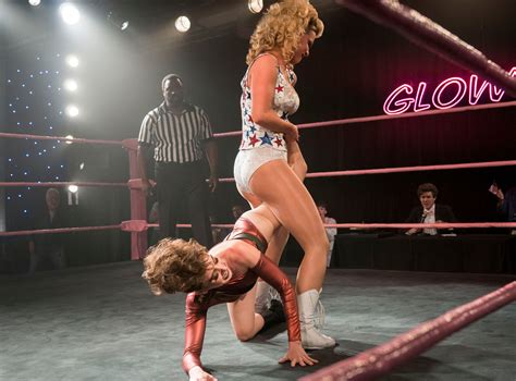 Glow Season 2 Review A Flawless Return Full Of Ferocity And Friendship