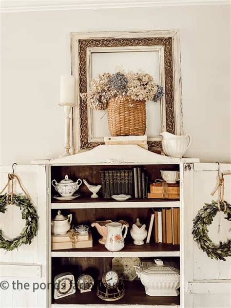 White Vintage Picture Frames