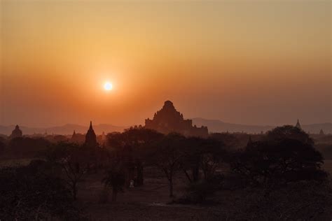 Best Bagan Sunrise & Sunset Viewpoints | Travel Blog | A Little Off Track