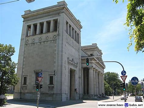 Münchens U Bahn Königsplatz