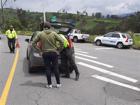 Policía Ecuador On Twitter Trabajamos Por Tu Seguridad 🚔👮 En Azuay Tungurahua Y Uio