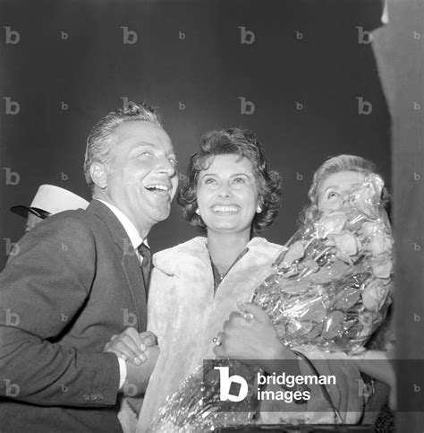 Image Of Rossano Brazzi And Sophia Loren Smiling Italy 1957 B W Photo