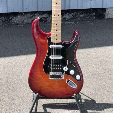 Fender Player Stratocaster HSS Plus Top