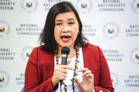 Liza Maza resigns as anti-poverty commission chief