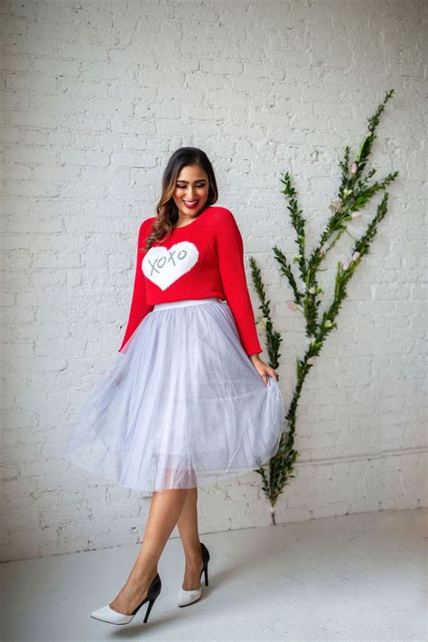 16 Valentine Galentine S Day Outfit Ideas Amy Bjorneby Valentine