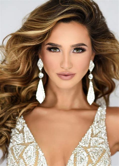 Allison Drake Headshot For Miss Texas Usa 2017 Pageant The Winner Of