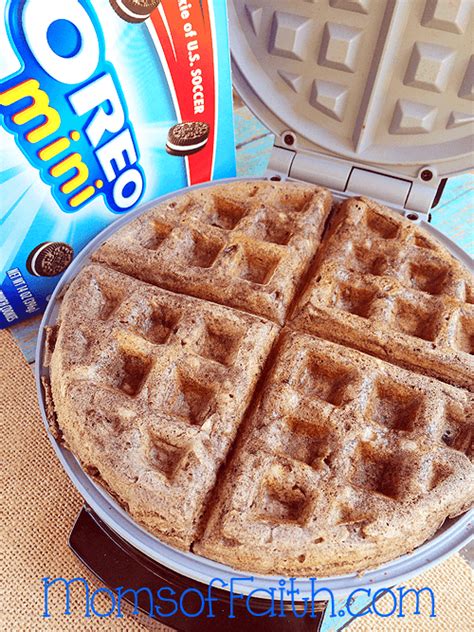 Easy Oreo Waffles Recipe