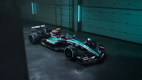 GALLERY: Mercedes unveil special one-off livery for Singapore Grand ...