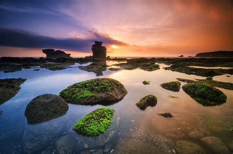 11 Spot Foto Pantai Melasti di BALI (HTM, Rute, Jam Buka)