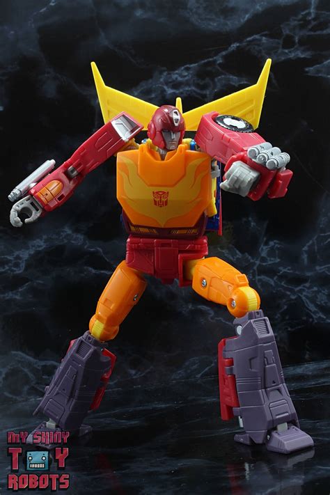 My Shiny Toy Robots Toybox REVIEW Transformers Studio Series 86 Hot Rod