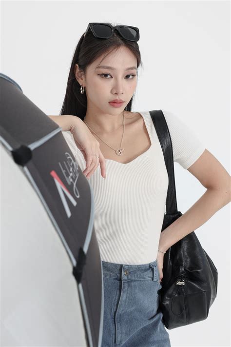 Tpz Sun Padded Knit Top In White Topazette