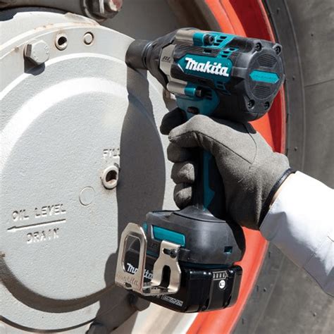 Makita Dtw Z V Li Ion Cordless Brushless Mid Torque Impact