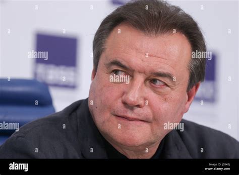 Uchitel -Fotos und -Bildmaterial in hoher Auflösung – Alamy