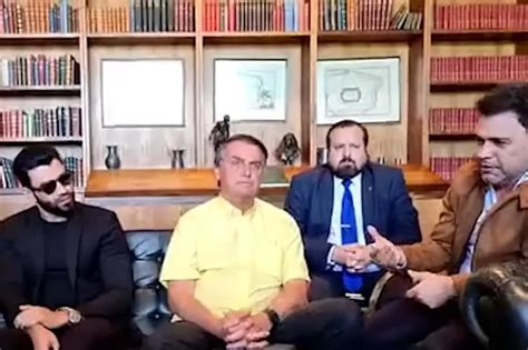 Gusttavo Lima Deixa Jair Bolsonaro Em Saia Justa Durante Encontro