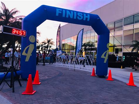 Custom Race Finish Arch - 5k Race Director