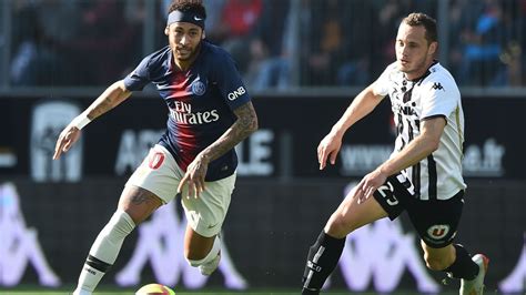 Neymar S Goal Leads PSG To A Win Against Angers