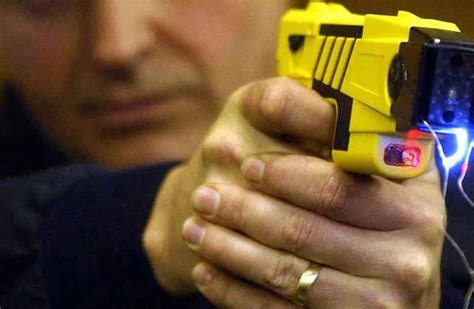 El Gobierno Compr Pistolas Taser Para El Uso De Fuerzas Federales