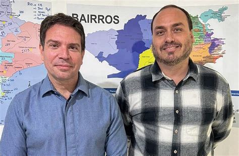 Carlos Bolsonaro vai coordenar campanha e redes de Ramagem na disputa à