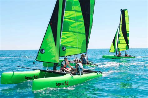 Catamaran Ados Pour Les 12 14 Ans Centre Nautique Du Cap D Agde