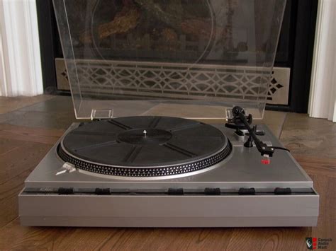 VINTAGE TURNTABLES Photo #459866 - Canuck Audio Mart