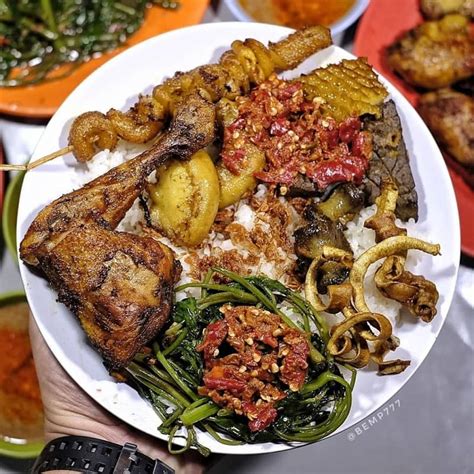 7 Nasi Uduk Enak Di Jakarta Buka Malam Hari Gurihnya Beda