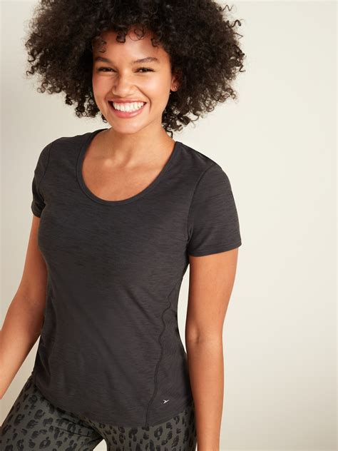 Breathe On Keyhole Back Performance Tee For Women Old Navy