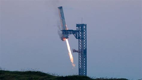 Elon Musks Spacex Successfully Catches Returning Booster With