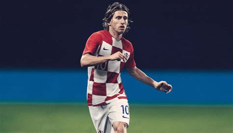 Nike Launch Croatia 2018 World Cup Home & Away Shirts - SoccerBible