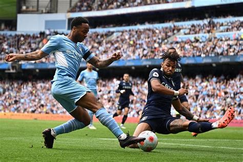 Football Man City Legends Retain Premier League Title With Late