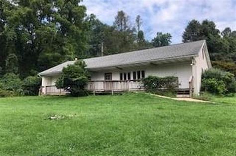 561 Greenridge Rd Glenmoore Pa 19343 Mls Pact2046354 Redfin