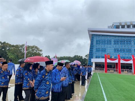 Detik Detik Pengibaran Bendera HUT Ke 77 RI Di Balai Kota Kendari